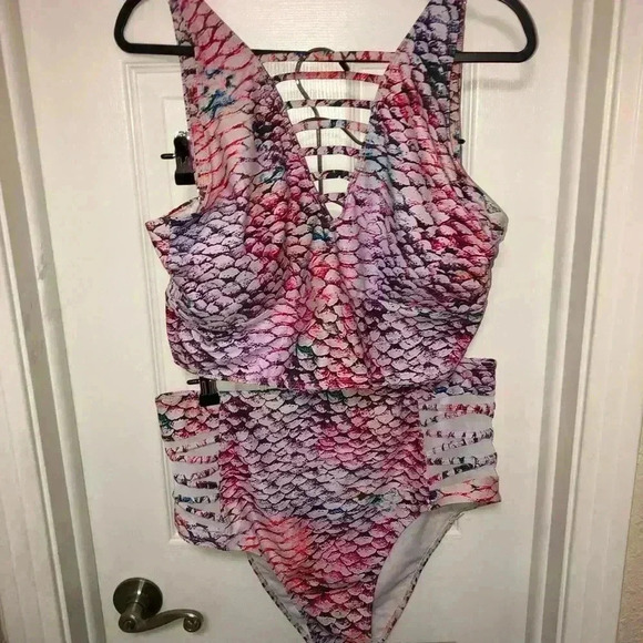 Mermaid Scales Two-Piece Swimsuit - Picture 7 of 10